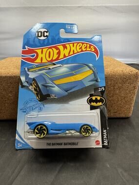 Hot Wheels The Batman Batmobile Blue #56/250 DC GRX87 2/5 Diecast 1:64 New